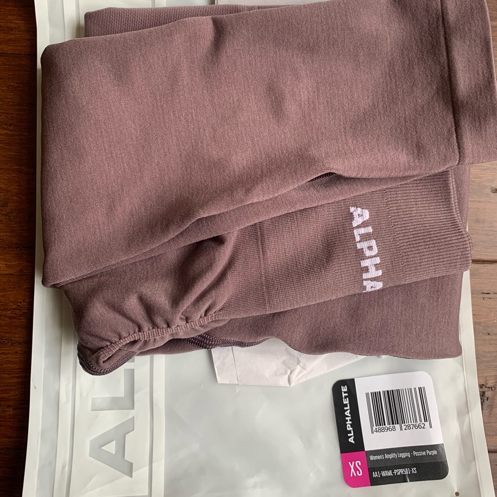 alphalete amplify leggings - passive purple